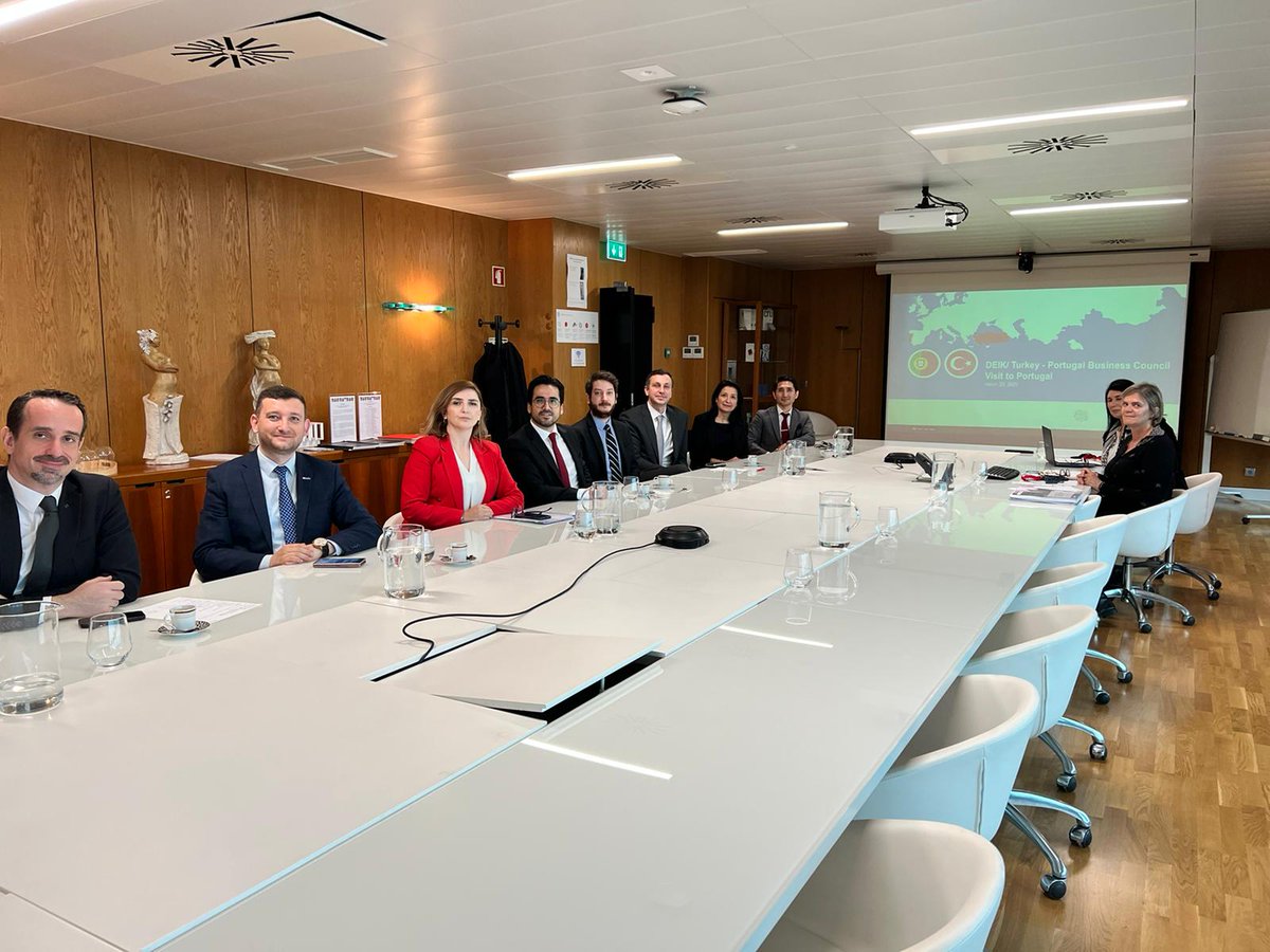 deikiletisim's tweet photo. Türkiye-Portekiz İş Konseyimiz, @mustafamertcan başkanlığında, @aicep temsilcileri ile toplantı gerçekleştirdi. 

Toplantıda, İş Konseyi ile AICEP arasındaki iş birliği fırsatları ve ikili ticari ilişkilerin gelişmesi ele alındı. 

🇹🇷🇵🇹
#İşimizTicariDiplomasi https://t.co/KXmFFT4xzJ
