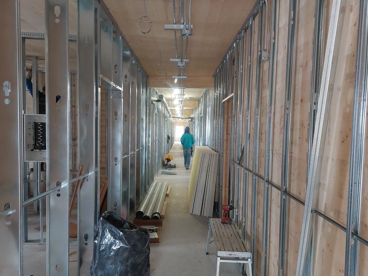 EmmyBKelly's tweet photo. Blocking, drywalling, stucco, rough-ins, plumbing inspections underway in York Region’s new 18-unit transitional building.  At Blue Door, we are excited to be closer to the finish line and to be doing the important work of program prep and design! https://t.co/dScku92RIm