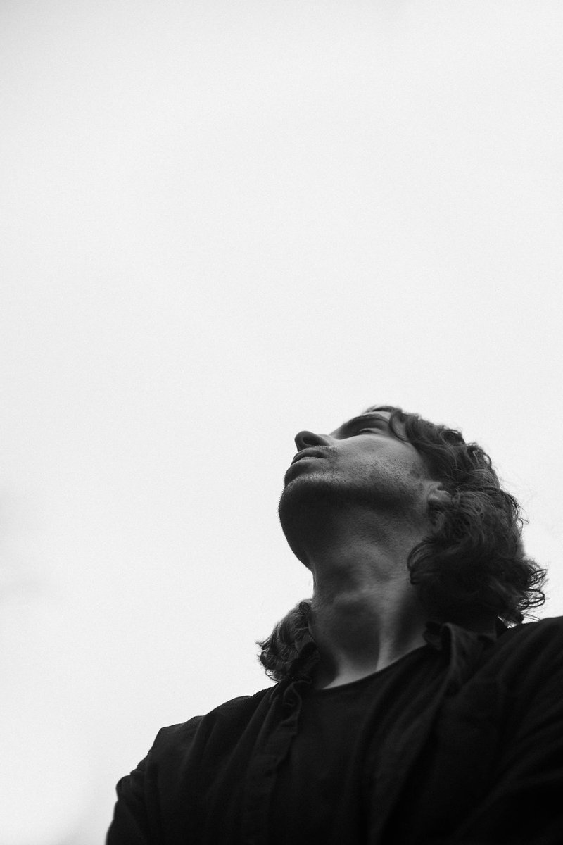 Heddlu's 'Daw Etu Haul' represents a new beginning - it's a fresh project from Rhodri Daniel, whose work with <a href="/estrons/">ESTRONS</a> was so highly regarded...

A very special piece of music - 

clashmusic.com/news/heddlus-d…