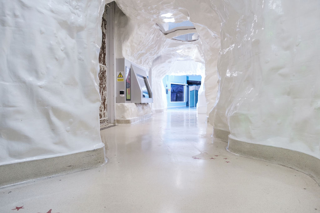 Lasercroft_Ltd's tweet photo. HAPPY BIRTHDAY TO THE DEEP
Lasercroft would like to wish @TheDeepHull a Happy 20th Birthday! The Deep opened its doors back in 2002 featuring the #resdev #resinflooring we implemented in their ice corridor featuring a bespoke starfish design. #designedtolast #resinflooring https://t.co/nxFwQP5J1Y