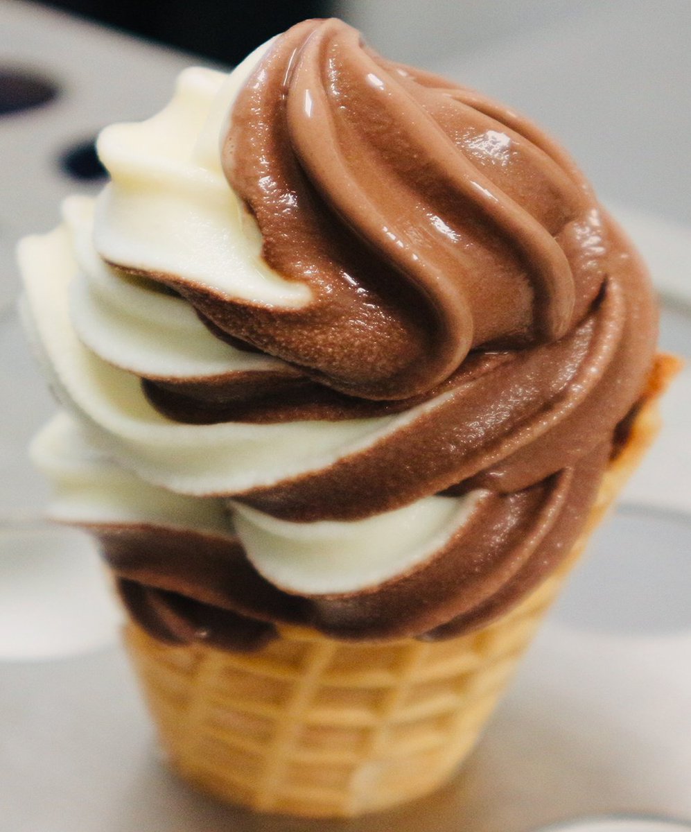 eatkonz's tweet photo. A cone a day keeps the doctor away! Our creamy soft serve is available in vanilla, chocolate and swirl. Available in cup or cone!

#icecream #konzpizza #softserve https://t.co/MF7dpQVP0x