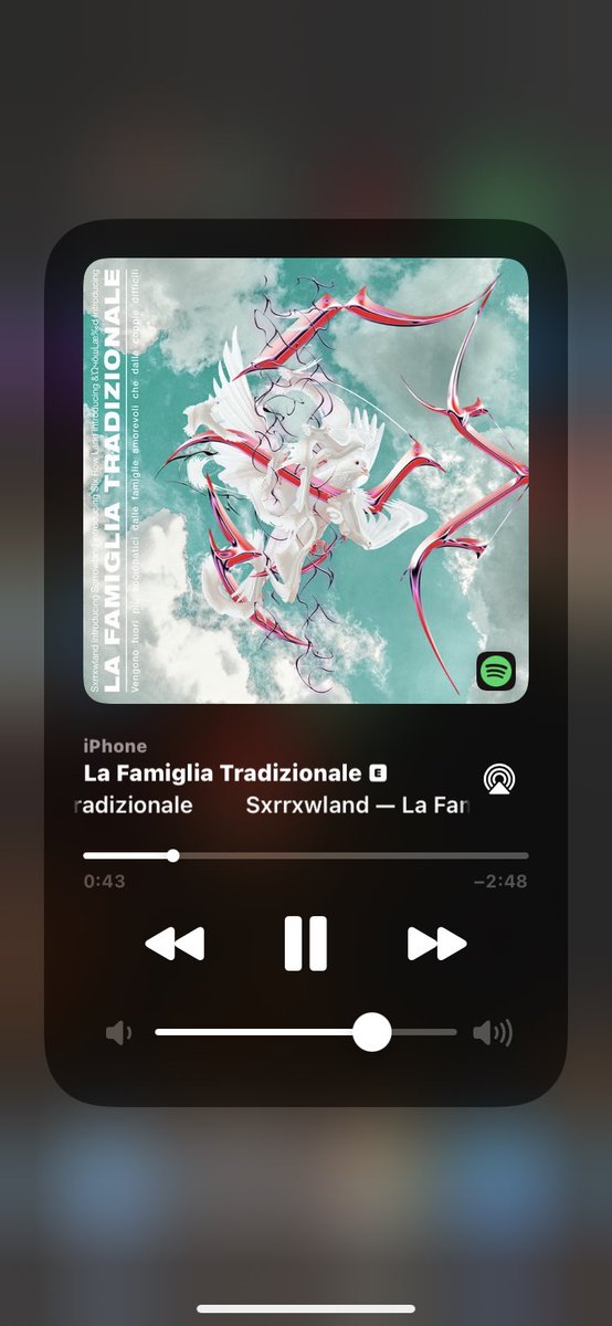 queste qua c’hanno tutte i traumi, li portano in giro come gli occhiali
