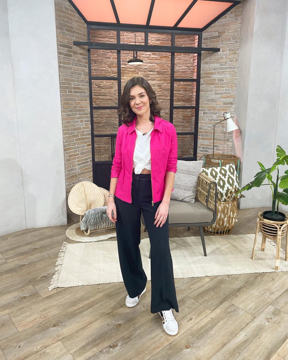 Laura Fleming tweet media