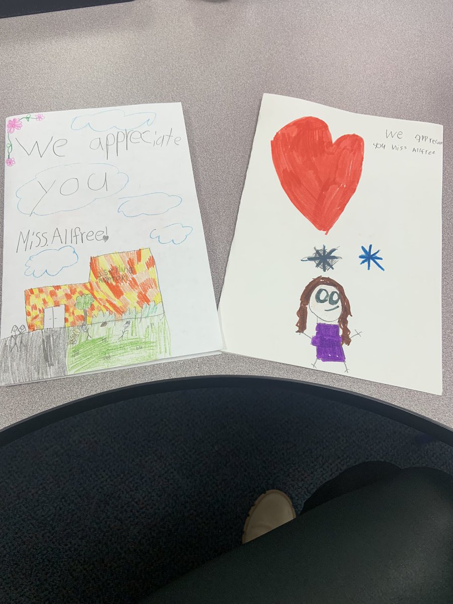 Thank you @MrsEhlers1 and Morton Student Council for showering the teachers with 💖LOVE💖 this morning!!! #Proud2bMPS #DayMaker <a href="/MPS_Morton/">Morton Elementary</a>