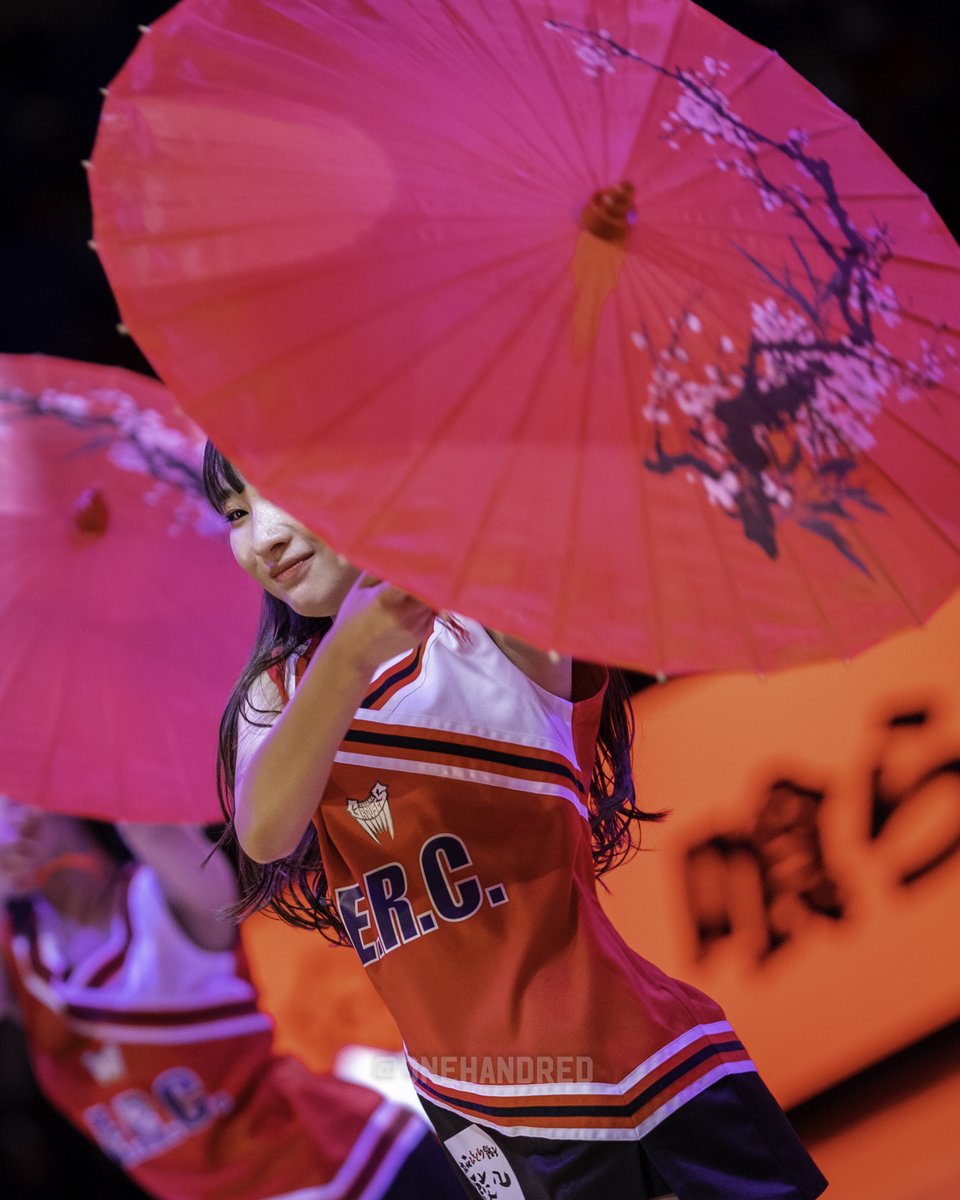 100_photo_hyaku's tweet photo. 心に潤いを与える"市総の雨"
#ShapeOfYou #TRiECHOES
#YUNA #TeamGOW #Bチア

2022.3.20 vs島根
#富山グラウジーズ #Bリーグ https://t.co/RvvJIbmdKk