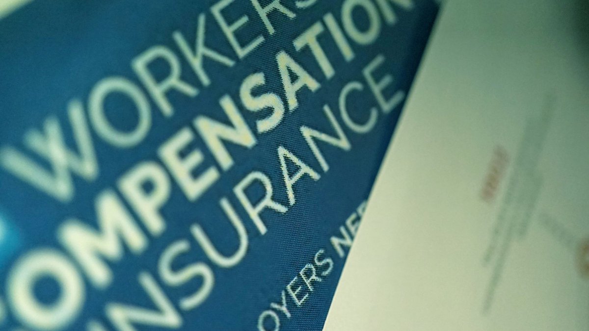 Conroysimberg's tweet image. Fraudulent #WorkersComp claims can raise the cost of doing #business for employers: bit.ly/3pfDoyf #WorkersCompFraud #InsuranceDefense