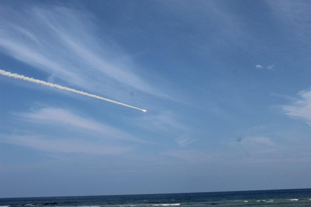 ANI's tweet photo. India today successfully testfired surface to surface BrahMos supersonic cruise missile in Andaman &amp; Nicobar. Extended range missile hit its target with pinpoint accuracy: Defence officials https://t.co/Yz54DAyTxq
