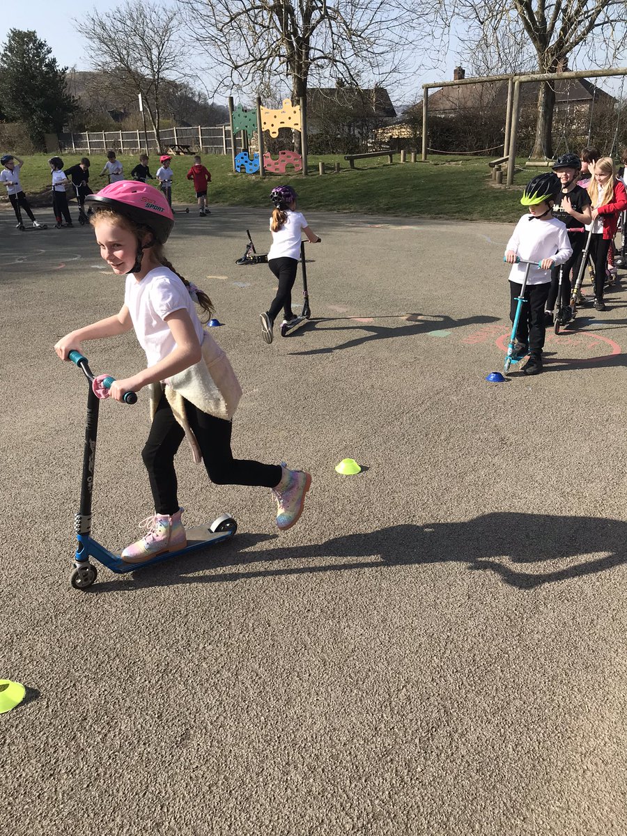 YsgolBrynCollen's tweet photo. Dosbarth Celyn & Idwal had great fun and learnt valuable scooter safety skills with @SustransCymru @Sustrans 🛴 #WalkingStreets #WalkToSchool https://t.co/oyLyYXGAtY