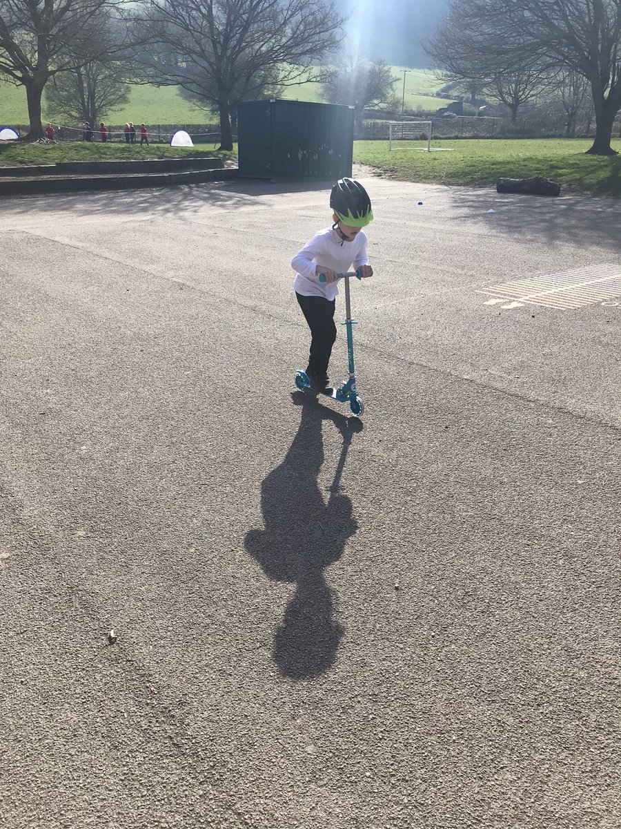 YsgolBrynCollen's tweet photo. Dosbarth Celyn & Idwal had great fun and learnt valuable scooter safety skills with @SustransCymru @Sustrans 🛴 #WalkingStreets #WalkToSchool https://t.co/oyLyYXGAtY