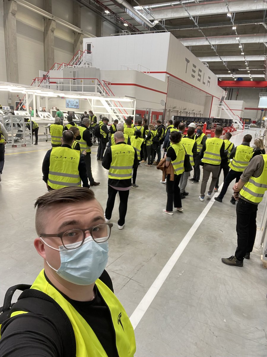 CustomTesla's tweet image. Awesome performance delivered in Berlin. But speaking of performance; when will the Model Y get #trackmode? @elonmusk @battleangelviv @tesla_adri @greentheonly