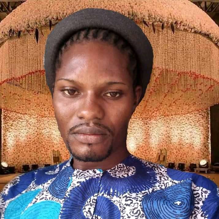 MaziKanuntaKanu's tweet photo. :@StateDept, @LeahHardingAJE MR OZUMA BRIGHT CHIMEZIE of Ntezi in ishielu LGA of Ebonyi state, was arrested on 13.03.2022  by @PoliceNG on 16th his Lawyer went to see him at the POLICE HQ  ABAKALIKI, he was denied access. Today he was murdered by the police at their station. https://t.co/YFpIdtMn57