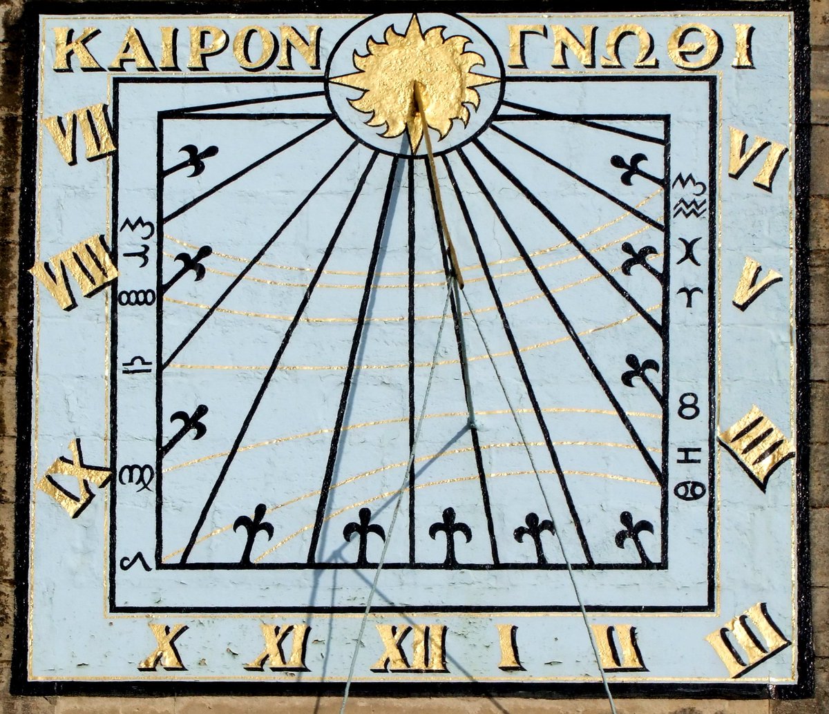 SimoninSuffolk's tweet photo. At just after 11am this sun dial with zodiac signs on the south transept of Ely Cathedral reminds us in Greek 'kairon gnothi', to 'seize the time'.
#TimeinChurches https://t.co/zqdHUPx2Cq