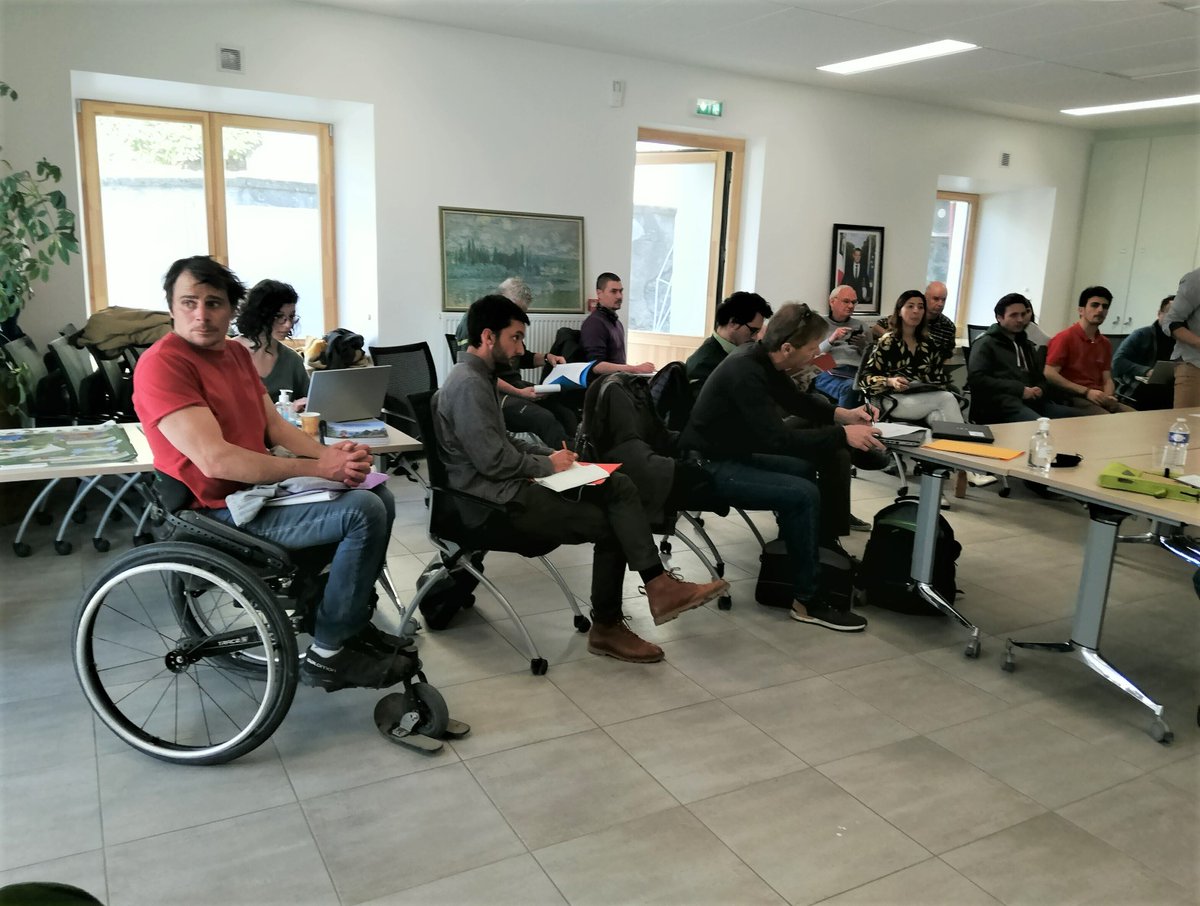CoforAURA's tweet photo. Journée thématique à #Goncelin : lancement du groupement de commandes forêt publique d'AURA pour l'exploitation par câble & zoom sur les financements animation et chantiers av les territoires et communes Arlysère, Bauges, Chartreuse, Grésivaudan, Pays du mont blanc #CSMB,#COFORET https://t.co/QEMZoO1cCV