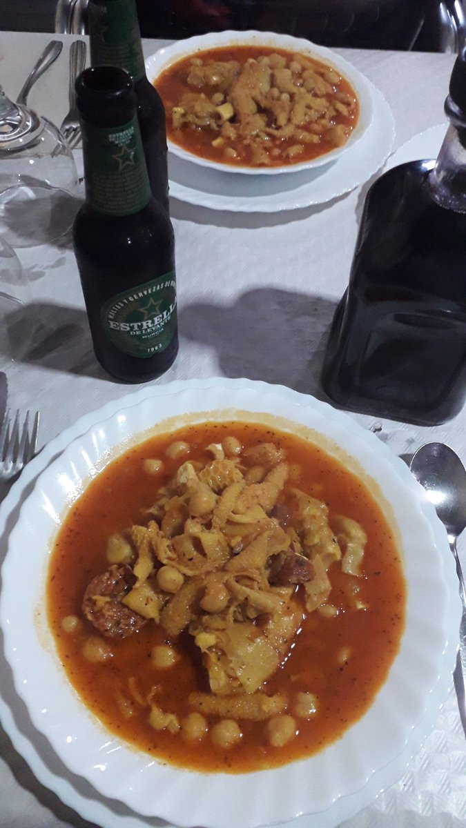 enunlugardelah1's tweet photo. 🍋 Guisos de la #HuertaDeMurcia.

Gastronomía y tradición. Y si lo compartes un buen amigo, pues que más queréis... https://t.co/X0azHbThSr