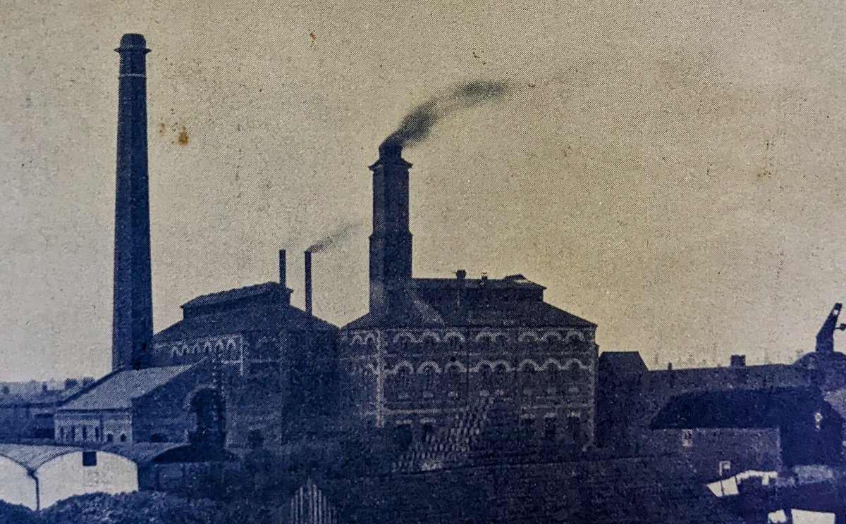 vstox's tweet photo. Hello. I'm giving a talk with CAMRA heritage specialist Dave Pickersgill at The Golden Ball Worksop tomorrow (Thursday 24th March 2022 7.30) on The History of the Worksop and Retford Brewery. #worksop #worksoplife #wtfc #worksoplibrary https://t.co/hu76yf12XC