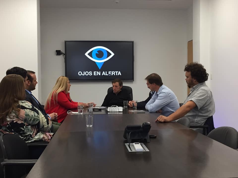 Ceres es el cuarto municipio santafesino que implementa "Ojos en Alerta"
 #Ceres #Municipio #Ojosenalerta #santafesino
<a href="/jaimemendezh/">Jaime Méndez</a>
<a href="/DupouyAlejandra/">alejandra dupouy</a>
<a href="/Piojomendez/">Cristian Mendez</a>
 <a href="/sanmiguelprensa/">Prensa San Miguel</a>
<a href="/Hncalvente/">Hector NC</a>

zonanortevision.com.ar/261758/ceres-e…