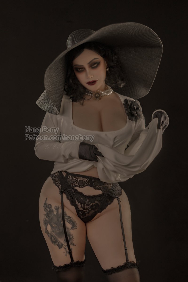 Lady Dimitrescu is available on my HD page, along with MANY other sexy sets! But don't forget to subscribe to my Patreon because HD page will NOT HAVE sexy bonus, no clip and sexy selfie. Patreon always will be the best deal! https://t.co/7tkdVnTo3U