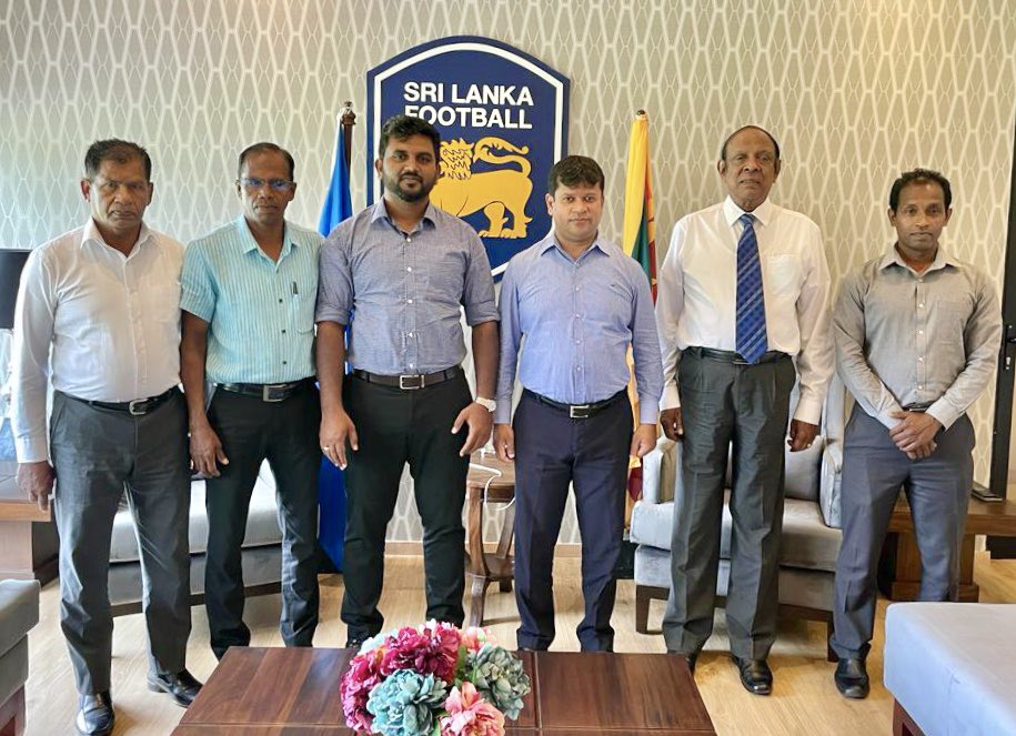 Meeting of the FFSL Task Force for Research and Development held today at Football House.

FFSL will launch new researches on football related areas with the support of leading universities in Sri Lanka.#SriLankaFootball