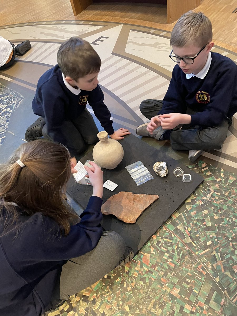MrsDBradbury's tweet photo. We are doing some museum investigations- we are looking at some real and replica artefacts and thinking what they would be used for. @collectionusher @MrsSSmall #investigatelearning https://t.co/ud5YbTtczs