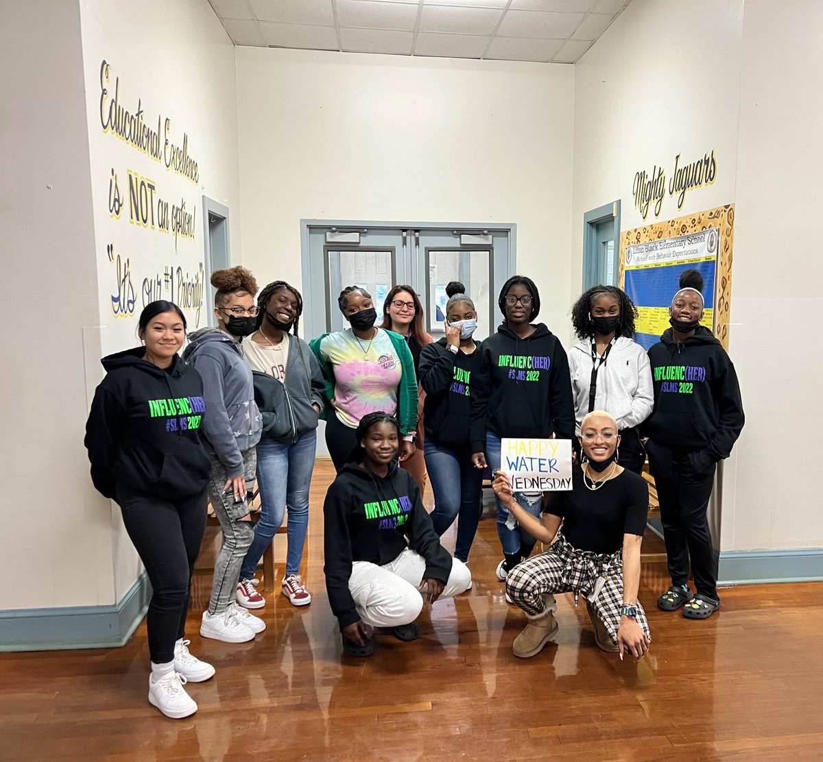LBESjags's tweet photo. THANK YOU to the Influenc(HER)s from @SLMSBronco &amp; their amazing social worker Ms. Smalls for including us on their Water Wednesday campaign! They are pushing the importance of drinking water at SLMS, &amp; wanted to pass the knowledge to our kiddos! You guys rock! #CCSShareTheGood https://t.co/JZprROjvx5