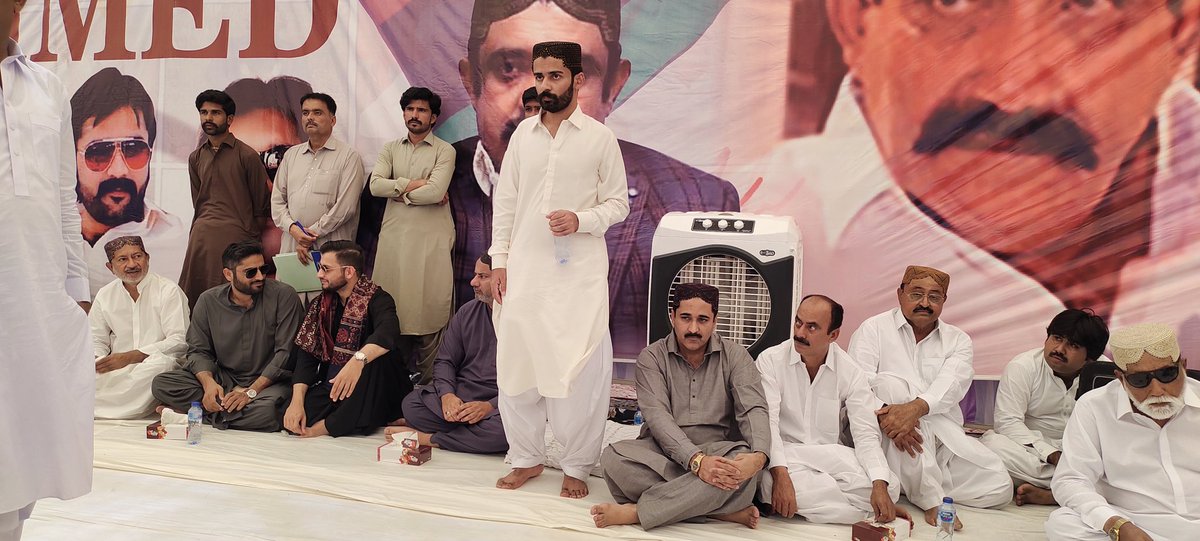MediaCellH's tweet photo. ماتلی/فلکارا: پاکستان پیپلز پارٹی ایم پی اے ماتلی مرحوم سردار بشیر احمد ھالیپوٹو کی پہلی برسی

سردار بشیر احمد ھالیپوٹو کی پہلی برسی میں عوام کی جلسہ عام بڑی تعداد میں شرکت۔۔

@BBhuttoZardari 
@siyal_anwar @SHalepota @arbab_lutfullah https://t.co/r7oeOE3qHr