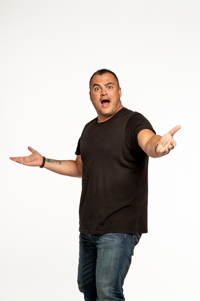 Heart1049FM's tweet photo. It’s about that time that you turn up the volume in your car and allow us to keep you company on your way home! GREAT tunes on the way and of course all the gripping entertainment by our very own @RyanOConnorZA , @JoDee_Butler & @jeremyharris55
#OConnorDrive https://t.co/Y1qgubD3G3