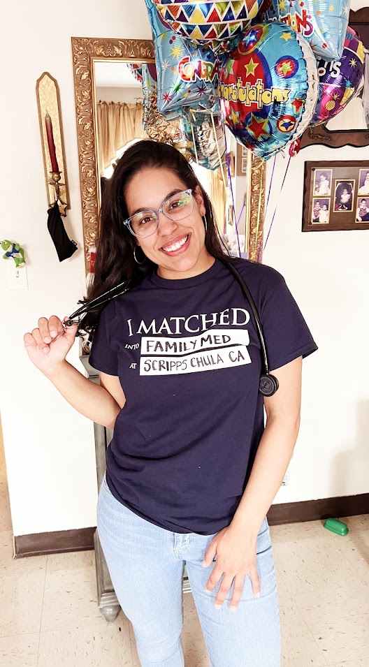 MGtoMD's tweet photo. Wow, look at GOD! You've outdone yourself. 

Latina + MATCHED! I mean, am I still dreaming? I'm going to be a a Chulito (#1)!!! ❤️

† Galatians 2:20 †

#FMRevolution #FM #FamilyMedicine #AAFP #LatinasinMedicine #DominicansinMedicine #LatinxinMedicine  #faiththenmedicine #faith https://t.co/2yhFRK1Lcr
