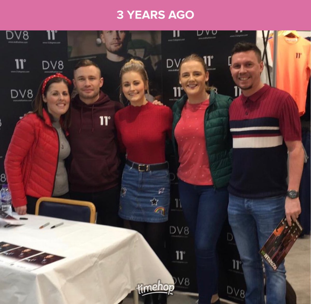 ElisshaJ's tweet photo. Pre covid days were the best! ⁦@Meavemcg⁩ ⁦@MarcSimpson7⁩ ⁦@RealCFrampton⁩ https://t.co/mEQwLc5yqj