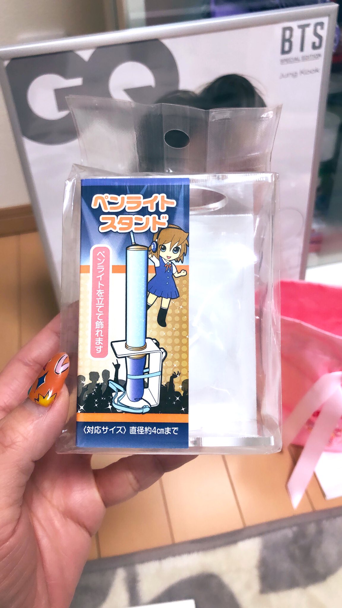 ʲᵏ 𝚊𝚌𝙲𝙷𝚊𝚗 ℂℍ𝔸ℙ𝕋𝔼ℝ 2 セリアでこんな良いもの見つけた ペンライトスタンド ワイヤーネットにも引っかけられるみたい 今までおそるおそる立てて飾ってたけどこれで倒れる心配なし オタクの味方セリア万歳 Btsarmy アミボム ʲᵏ 𝚊𝚌𝙲𝙷𝚊𝚗 ℂℍ𝔸ℙ𝕋𝔼ℝ 2 セリアでこんな良いもの見つけた ペンライトスタンド ワイヤーネットにも引っかけられるみたい 今までおそるおそる立てて飾ってたけどこれで倒れる心配なし オタクの味方セリア万歳 Btsarmy アミボム