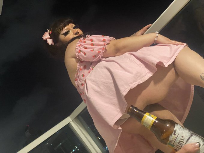 i wanna get fucked w a beer bottle break it watch me bleed out https://t.co/5WtEux7mMr<a href="/tag/booty"class="tags"><span>#booty</span></a><a href="/tag/butt"class="tags"><span>#butt</span></a><a href="/tag/ass"class="tags"><span>#ass</span></a>