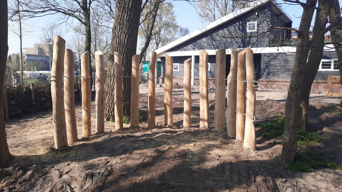 Bureau_RIS's tweet photo. De bouwhoek van #natuurspeelplaats #ParkMaasboulevard #Maastuin in Schiedam is ook in wording... #bouwenisleren #natuurlijkspelen https://t.co/JUzeDQkjb1