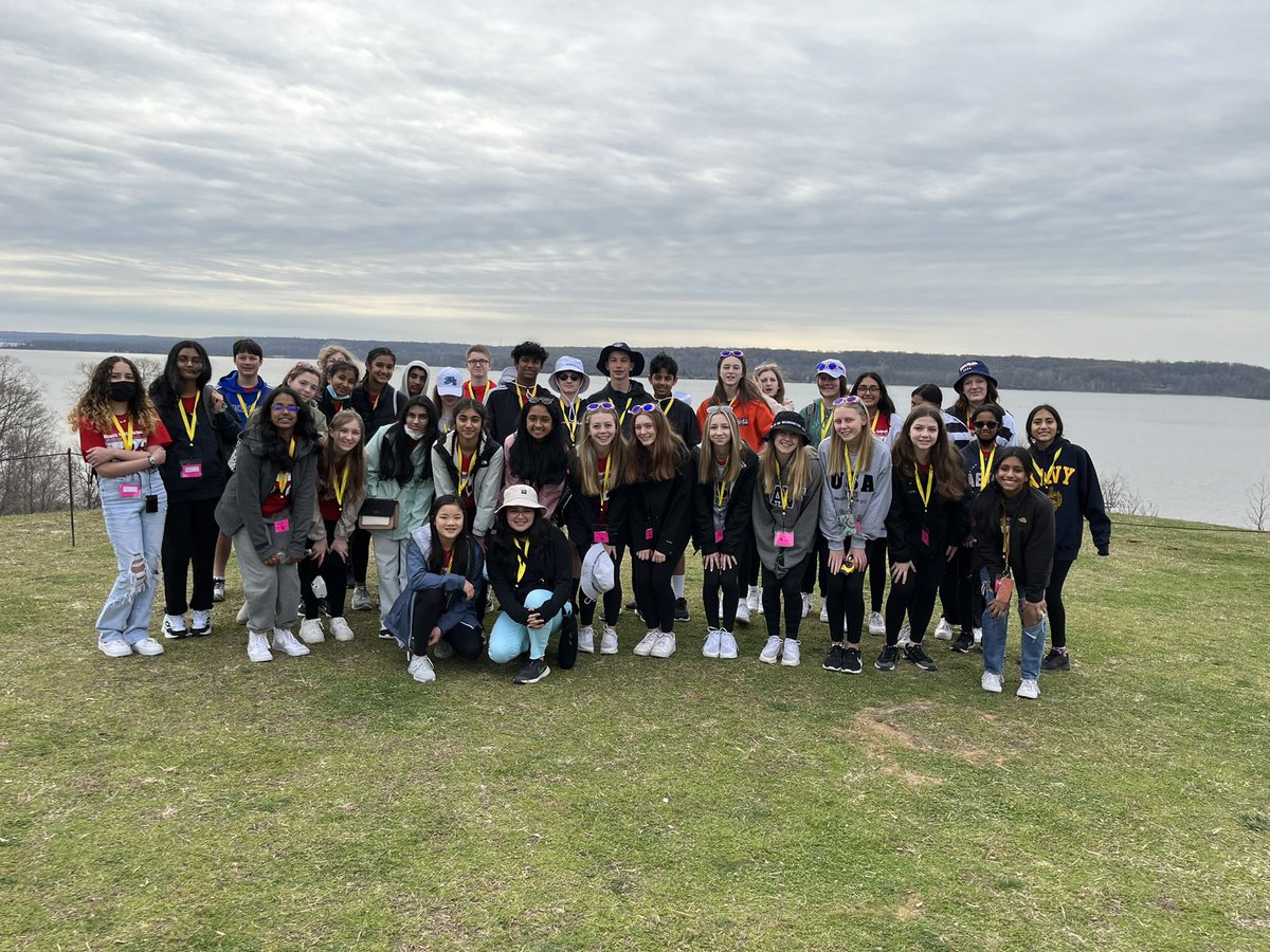 missfikeohms's tweet photo. Mount Vernon fun! 😊 #bus7 #HyattsDC2022 https://t.co/yNkrecXjzh