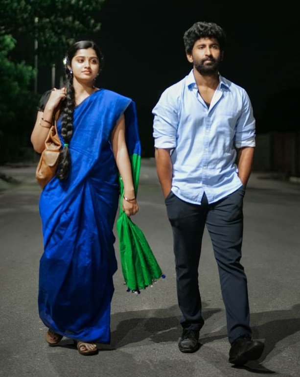Actor Kayal Devaraj (@kayaldevaraj) on Twitter photo மாஸ்டர் மகேந்திரன் நடிக்கும் #அமீகோ_கேரேஜ் படத்தில்
ஜி.வி.பிரகாஷ் குமார், சிவாங்கி பாடினர். முரளி ஶ்ரீனிவாசன் தயாரிக்க, பிரசாந்த் நாகராஜன் இயக்க, பாலமுரளி பாலு இசை அமைத்துள்ளார். கு.கார்த்திக் பாடல் எழுதியுள்ளார்,
<a href="/gvprakash/">G.V.Prakash Kumar</a> <a href="/sivaangi_k/">Sivaangi Krishnakumar</a> <a href="/teamaimpr/">Team AIM</a> <a href="/jsathishpro/">SathishPR</a> <a href="/Actor_Mahendran/">Master Mahendran 🔱</a> மாஸ்டர் மகேந்திரன் நடிக்கும் #அமீகோ_கேரேஜ் படத்தில்
ஜி.வி.பிரகாஷ் குமார், சிவாங்கி பாடினர். முரளி ஶ்ரீனிவாசன் தயாரிக்க, பிரசாந்த் நாகராஜன் இயக்க, பாலமுரளி பாலு இசை அமைத்துள்ளார். கு.கார்த்திக் பாடல் எழுதியுள்ளார்,
<a href="/gvprakash/">G.V.Prakash Kumar</a> <a href="/sivaangi_k/">Sivaangi Krishnakumar</a> <a href="/teamaimpr/">Team AIM</a> <a href="/jsathishpro/">SathishPR</a> <a href="/Actor_Mahendran/">Master Mahendran 🔱</a>
