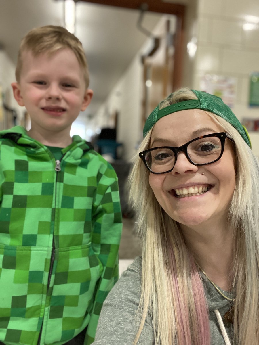 WBLCommunityEd's tweet photo. St Patrick's Day at Lakeaires: The leprechaun found our traps and we had fun making shamrocks! We showed our St. Patrick’s Day pride by wearing green. https://t.co/iBTRFzS5mQ