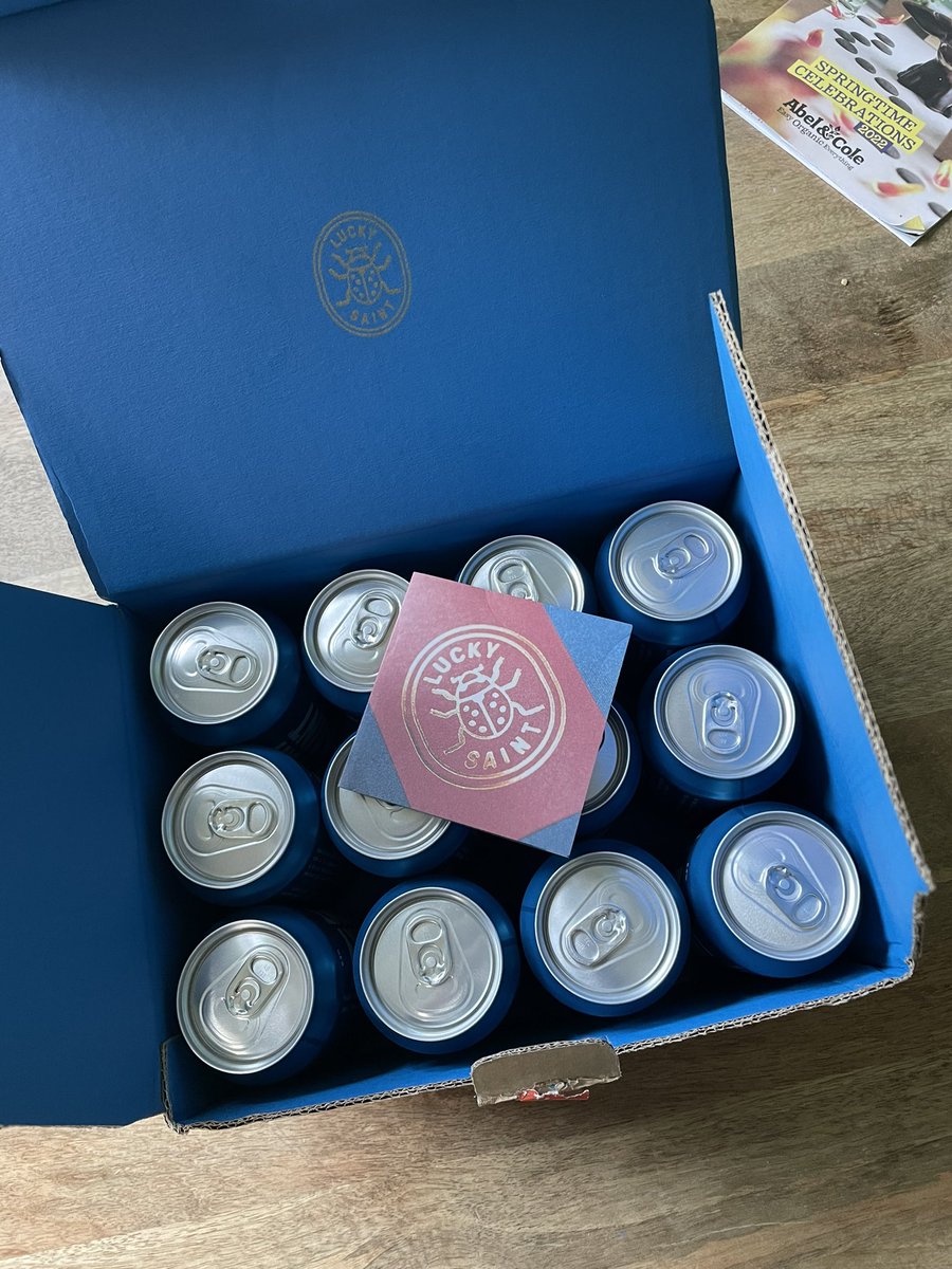 gladtobeblake's tweet photo. Thanks again for @LuckySaintBeer for not only supporting our @Pedallingforpub initiative but also for the free beers. Arrived just in time for the sun and a weekday guilt-free beer
#sunsoutcansout
βοΈπΊ https://t.co/Bx0PgsI9xh