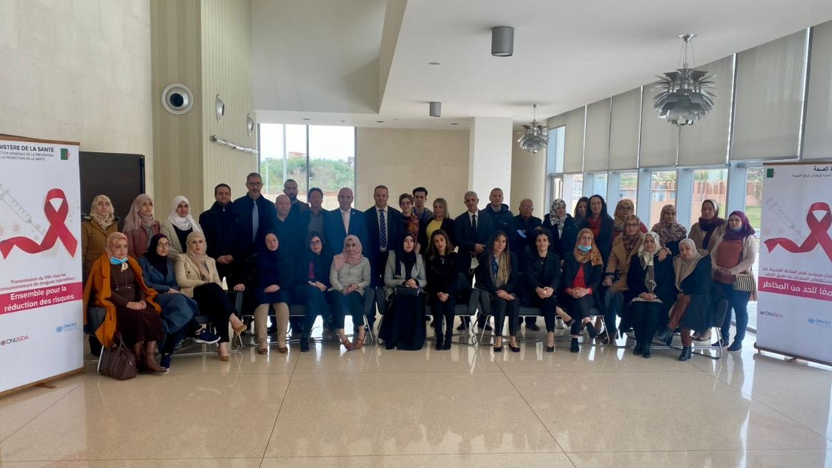 Nations Unies en Algérie (@unalgeria) on Twitter photo L’#Algerie traduit ses engagements🌐en actions concrètes conformémement aux strandards inter🗺️. Sa volonté de renforcer les mesures préventives et de #santé pr lutter contre l´abus de #drogues doit être saluée., cite <a href="/AleAlvarezUN/">Alejandro E. Alvarez 🇺🇳</a> 🇩🇿🇺🇳
<a href="/Sante_Gouv_dz/">Ministère de la Santé Algérie وزارة الصحة الجزائر</a> <a href="/Mjustice_gov_dz/">وزارة العدل -الجزائر Ministère de la Justice</a> <a href="/Algeria_MFA/">وزارة الشؤون الخارجية| MFA-Algeria</a> L’#Algerie traduit ses engagements🌐en actions concrètes conformémement aux strandards inter🗺️. Sa volonté de renforcer les mesures préventives et de #santé pr lutter contre l´abus de #drogues doit être saluée., cite <a href="/AleAlvarezUN/">Alejandro E. Alvarez 🇺🇳</a> 🇩🇿🇺🇳
<a href="/Sante_Gouv_dz/">Ministère de la Santé Algérie وزارة الصحة الجزائر</a> <a href="/Mjustice_gov_dz/">وزارة العدل -الجزائر Ministère de la Justice</a> <a href="/Algeria_MFA/">وزارة الشؤون الخارجية| MFA-Algeria</a>
