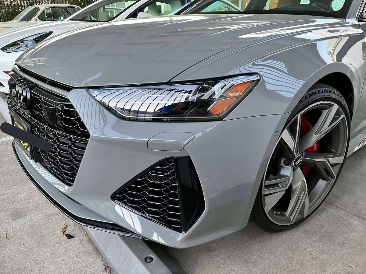 jenzfc's tweet photo. I don’t like wagons, but the RS6 Avant is one sexy machine. #NardoGray 🥵🥵 https://t.co/bkxkuIsbG3