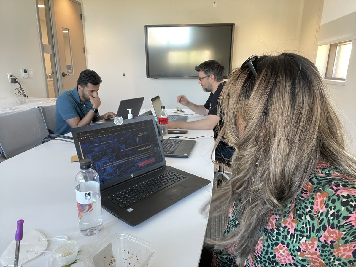 ScorpVayne's tweet photo. Yesterday #HTP22 w/some of my team in person.
Today: HTP22 at home & looking at my planner to see if there’s an excuse to go on campus later today 😂 https://t.co/J2qE7YS0K9