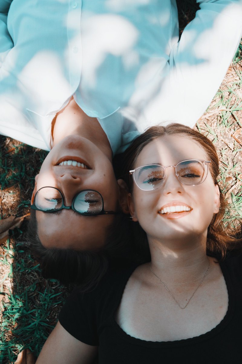 Daniel_Glasses's tweet photo. It's time for a picnic in the park🌞🌻

#Glasses
#picnic
#park https://t.co/R2NdDhX32a