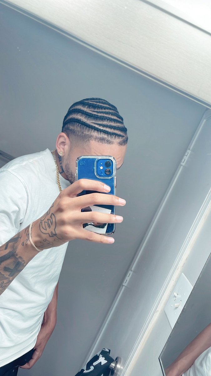 J_Jamall's tweet photo. Can’t nobody fuck wit my cousin on these braids😮‍💨 https://t.co/kq7RBZgrME