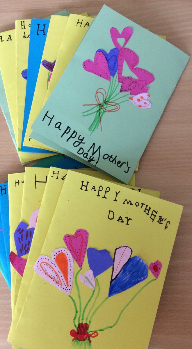 OVPSMrsFreeman's tweet photo. #OVPSclass9 We finished off our Motherβs Day cards this afternoon π· https://t.co/wo6d9oaDzS