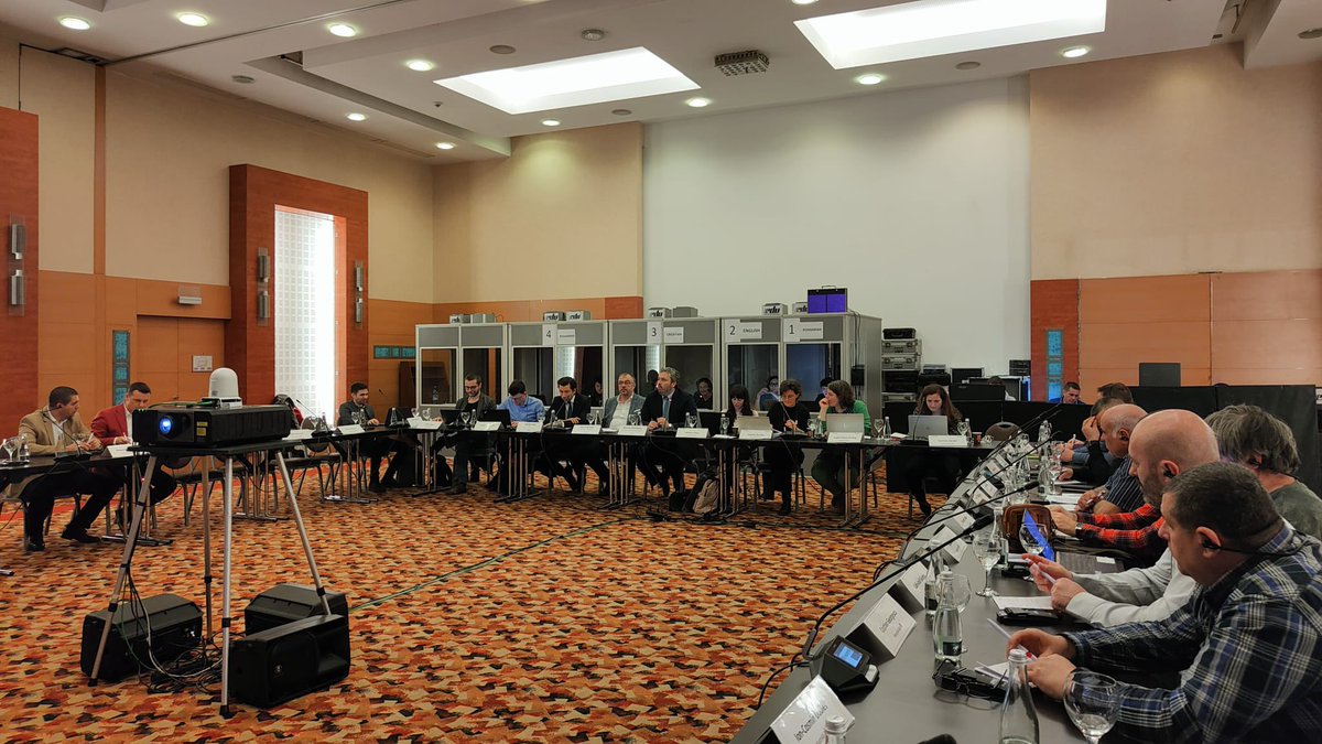 PatriciaVelicu's tweet photo. Discussed #JustTransition and #QualityJobs last 2 days in Bucharest with @industriAll_EU affiliates from RO, BG, HR, SI and Western Balkans. 

➡️Different starting points to reach carbon neutrality
➡️Strong social dialogue and union involvement is needed for #JustTransition https://t.co/igCNxY3ahy