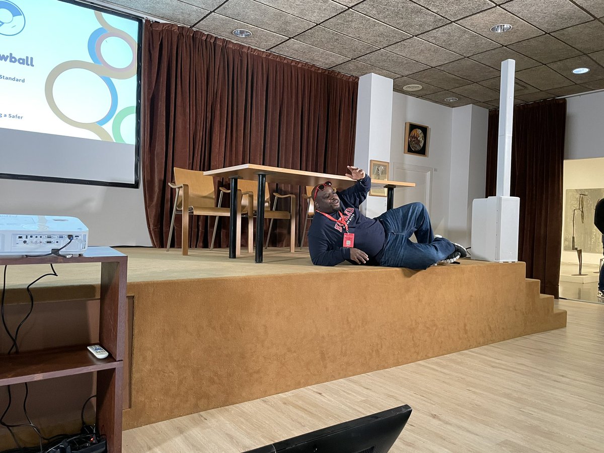 DNLZW's tweet photo. @Jomari_P paint me like one of your french girls #AvalancheSummit https://t.co/hJwoumP0Ej