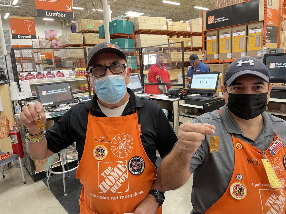 ProDesk PASAs Ruben n Rick part of the safety culture at 506 !!