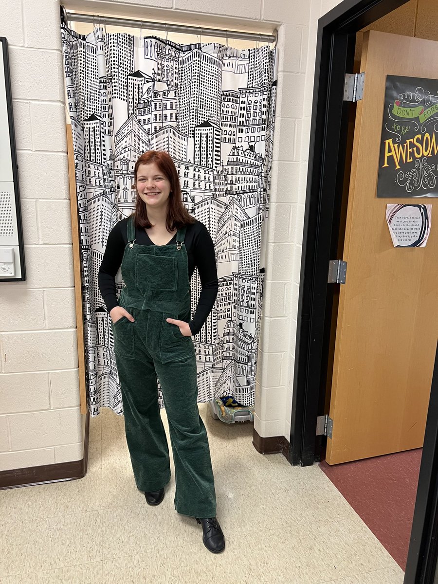 ppipikios's tweet photo. So proud of Katie on her  OVERALL accomplishment! 🧵 🪡 https://t.co/lb1WWA1VIr