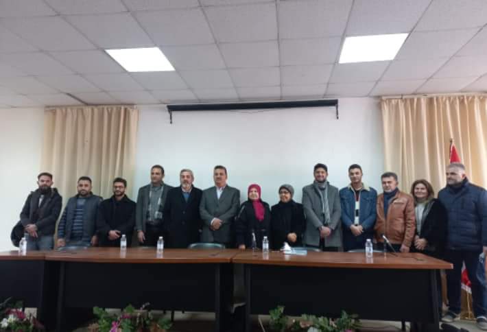 students_voice3's tweet photo. يوم الثلاثاء كان مكللاً بالنجاح والأمل والحياة عامرًا بأحاديث الأدباء والشعراء بجميل ما عندهم.الكثير من الشكر والامتنان لحضرة المدير الدكتور محمد الحاج الذي لطالما كان داعمًا لجميع الأنشطة، وإنه لشرفٌ عظيم أن يحظى الحفل بمشاركته ومشاركة الأساتذة ،الشعراء و الطلاب
#صوت_الطلاب https://t.co/PomFmSeQm0