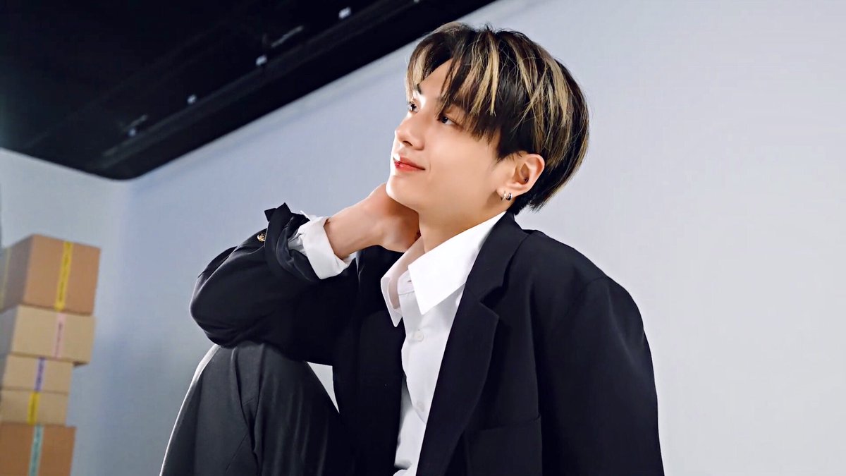 archivesofjay's tweet photo. 𓏔 Model Park Jongseong in 4K. 
     #enhypen #jay #enhypen_jay https://t.co/ewxJ03YSHI