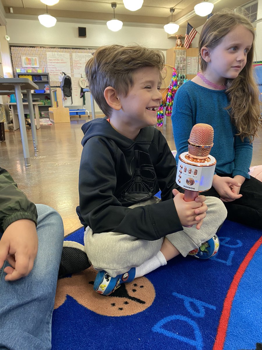 heruskasarah's tweet photo. Thank you to my Wilemon PEST my students put the microphone you got us to good use this morning! We all shared about our spring break and had lots of giggles! @WilemonSTEAM @WilemonPTO https://t.co/mQdijpYMeQ