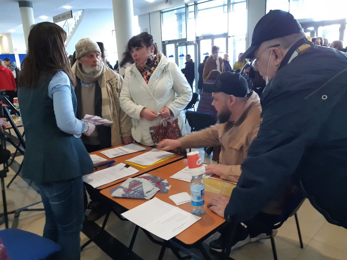 radioluber's tweet photo. 23 марта в Люберцах прошла Ярмарка вакансий рабочих и учебных мест.

В ней приняли участие 19 предприятий и организаций из Люберец, Дзержинского, Лыткарино и Котельников. А также ряд учебных заведений,  таких, как РТА, Люберецкий техникум экономики и… https://t.co/GzNe6Wrh25 https://t.co/W611SNdBqP