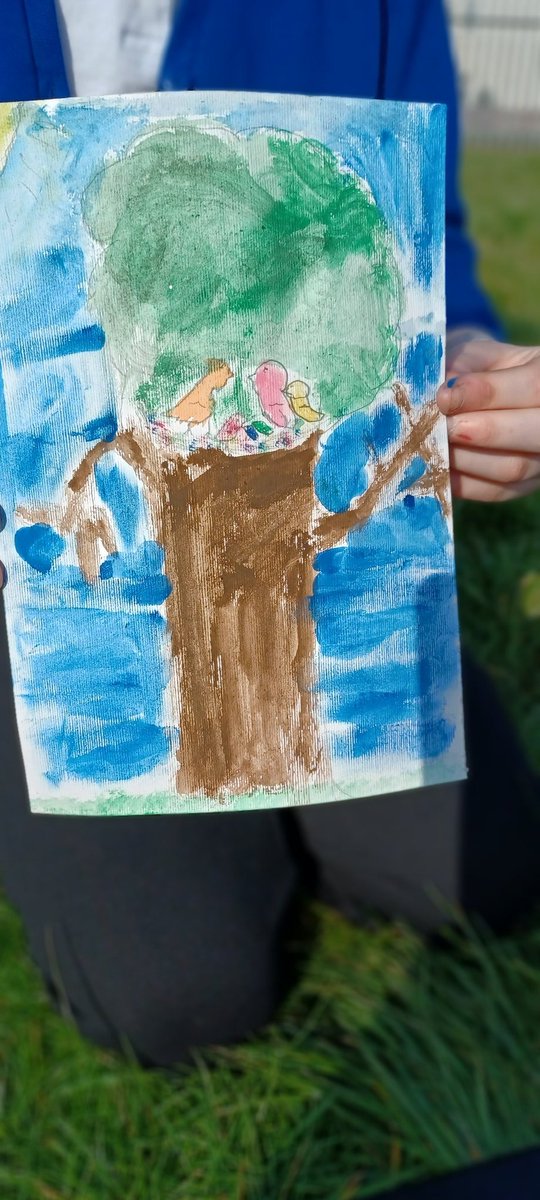 TheParksElsa1's tweet photo. ELSA session enjoying the sun for our ELSA session sketching and painting with watercolours 
@DeltaTheParks https://t.co/cpG9Mqaa6T
